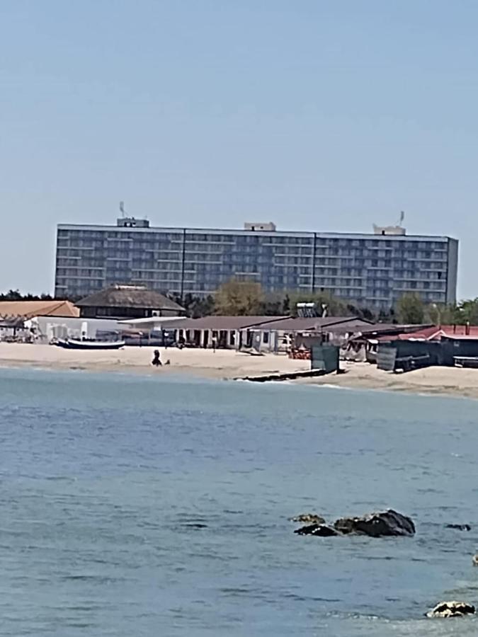Blaxy Resort Stefi Cu Acces La Piscine Gratuit Douazeci si Trei August Exterior photo