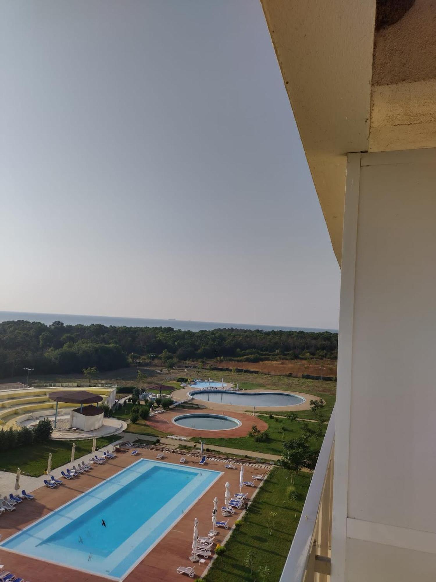 Blaxy Resort Stefi Cu Acces La Piscine Gratuit Douazeci si Trei August Exterior photo